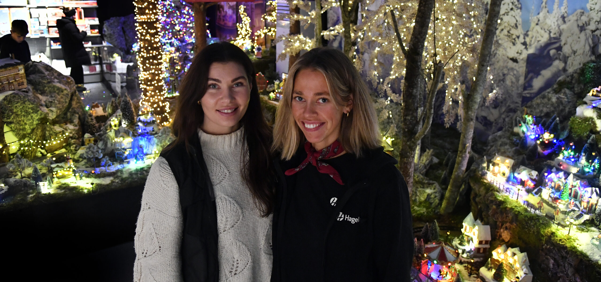 Julebyen Hageland Viddal Solveig Sydsæther og Sarah Lie Bjerkan_02