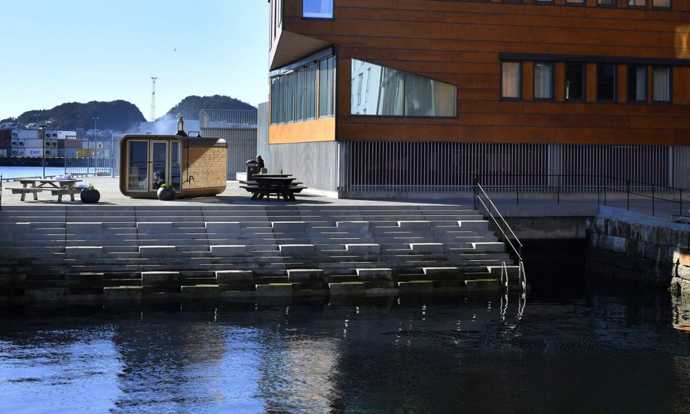 Waterfront sauna _08
